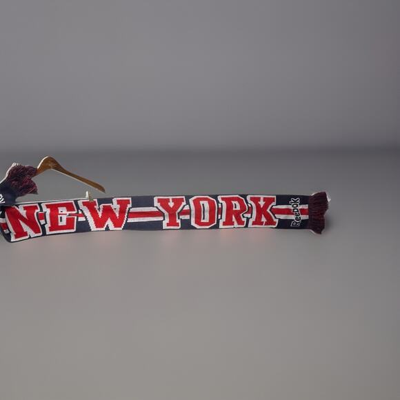 Reebok NHL Face Off Collection New York Rangers Stadium Series Scarf 2014 67x6.5 - Picture 8 of 9